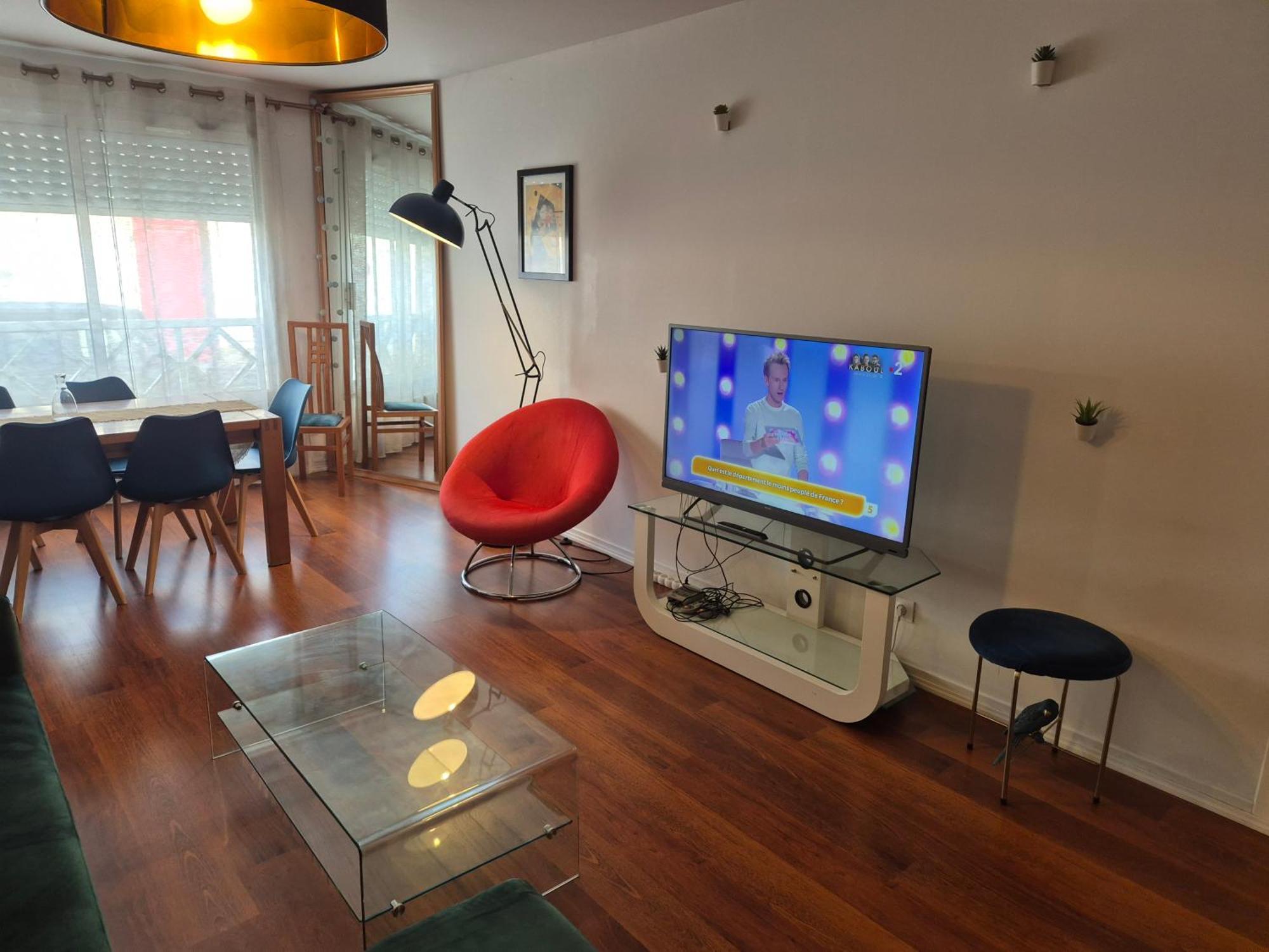 Appartement Luxueux 100M² Bordeaux เลอบูสกาต์ ภายนอก รูปภาพ